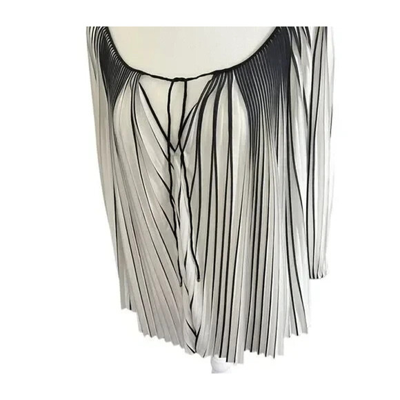 DVF Diane Von Furstenberg New Keoni Pleated Blouse Top Black White 3/4 8 - Picture 5 of 9
